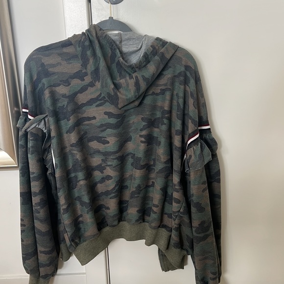 Dance & Marvel Hoodie - Picture 2 of 3